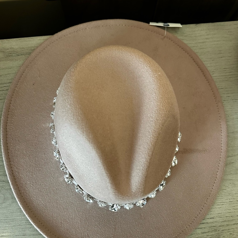 Brown cowgirl Hat with Silver Embellishments - Picture 10 of 11